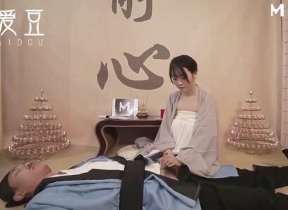 Nữ tu dâm đãng địt nhau với đại hiệp